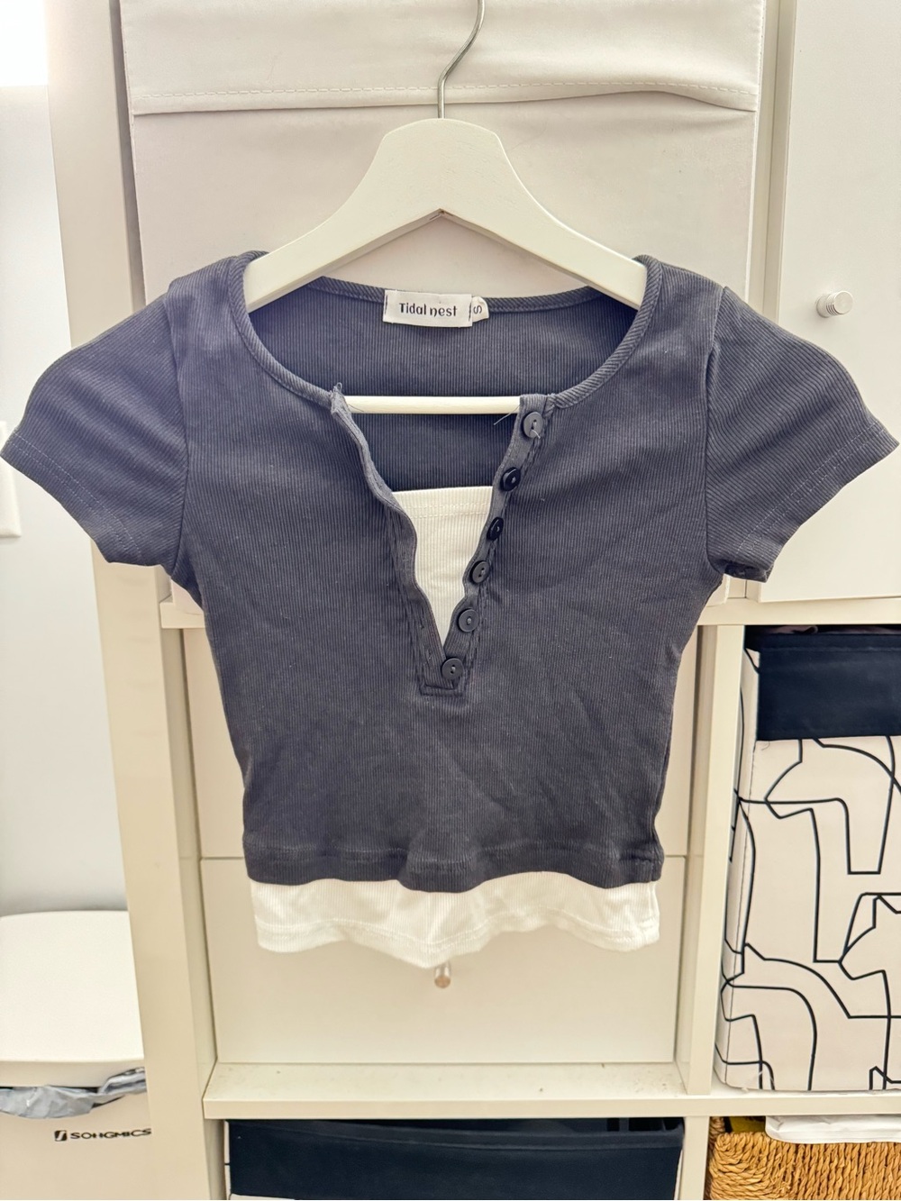 Tidal Nest Two-Tone Ribbed Henley Crop Top - Charcoal Gray & White